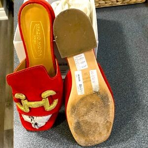 Maska authentic Italian slipper slightly use